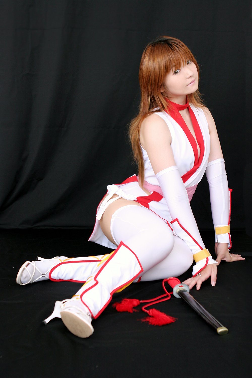 arisadeadoralive114.jpg